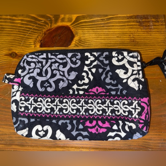 Gently used Vera Bradley pouch - Picture 2 of 4